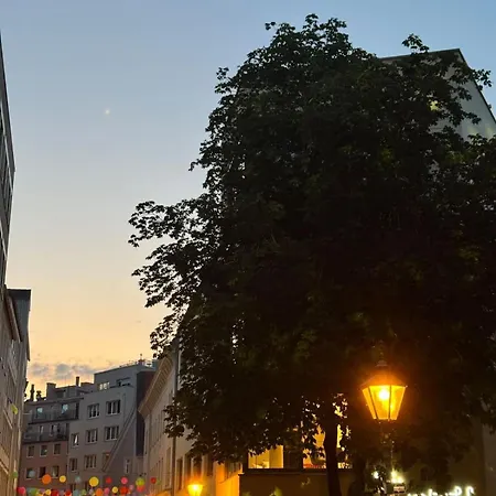 Goldenkey-suites - Luxury 'fuggerei' - At Rathausplatz In The Heart Of - New In 2026 - Air-conditioned Augsburg