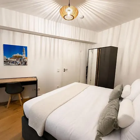 Goldenkey-suites - Luxury 'fuggerei' - At Rathausplatz In The Heart Of - New In 2026 - Air-conditioned Appartement