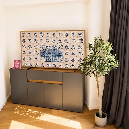 Apartamento Goldenkey-suites - Luxury 'fuggerei' - At Rathausplatz In The Heart Of - New In 2026 - Air-conditioned Augsburg