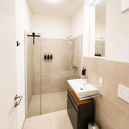 Goldenkey-suites - Luxury 'fuggerei' - At Rathausplatz In The Heart Of - New In 2026 - Air-conditioned * Augsburg