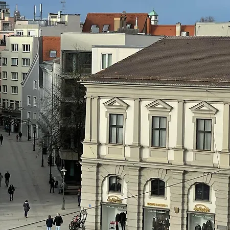 Appartement Goldenkey-suites - Luxury 'fuggerei' - At Rathausplatz In The Heart Of - New In 2026 - Air-conditioned *