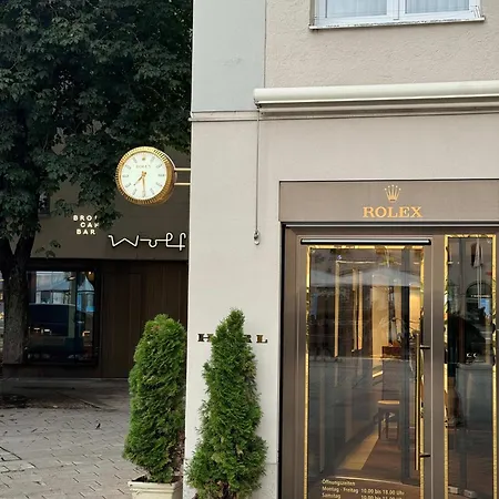 Goldenkey-suites - Luxury 'fuggerei' - At Rathausplatz In The Heart Of - New In 2026 - Air-conditioned Augsburg